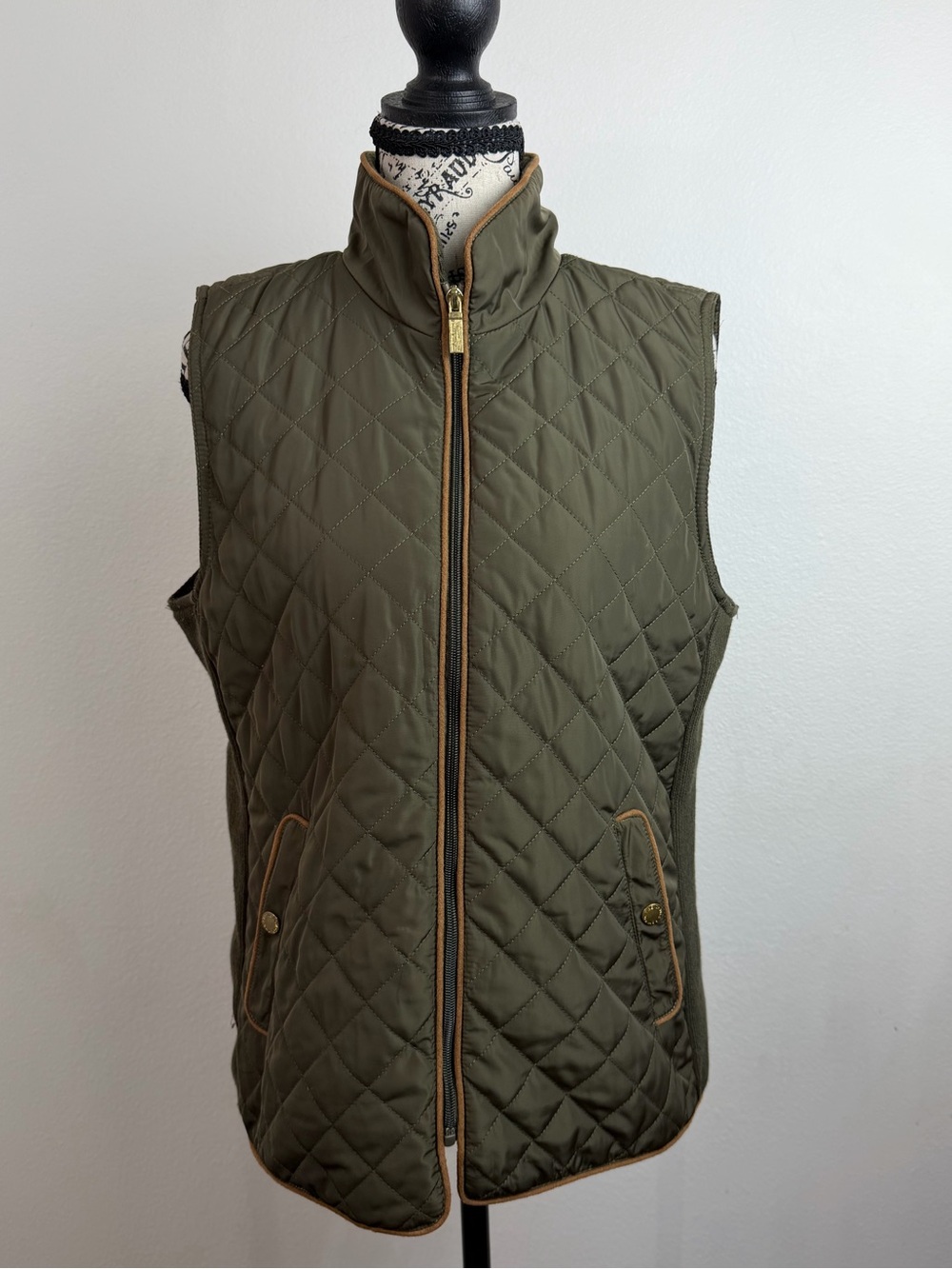 English Countryside Savile Row Co Quilted Vest Olive M